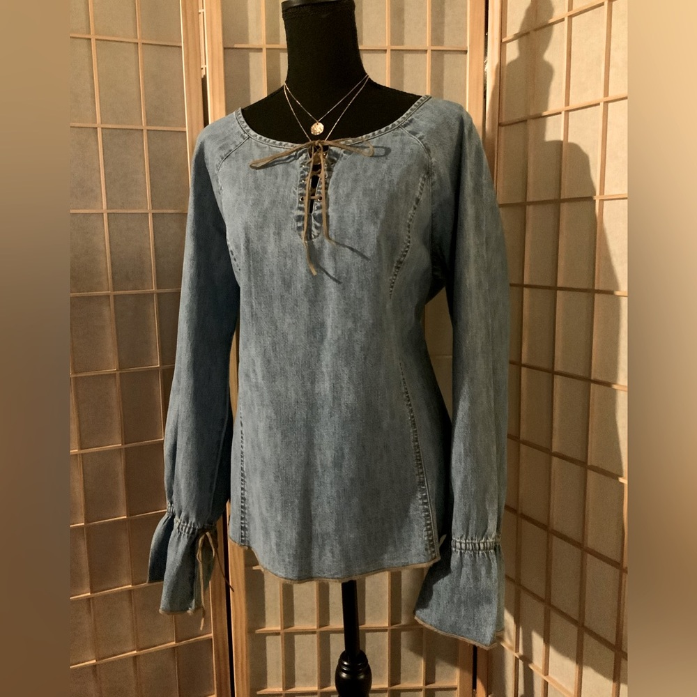 FRENCH CUFF - Blue Denim look long sleeve top. Sz Lg